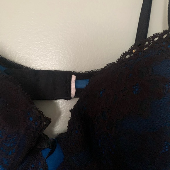 Victoria’s Secret Sheer & Lace lingerie. - Picture 5 of 7
